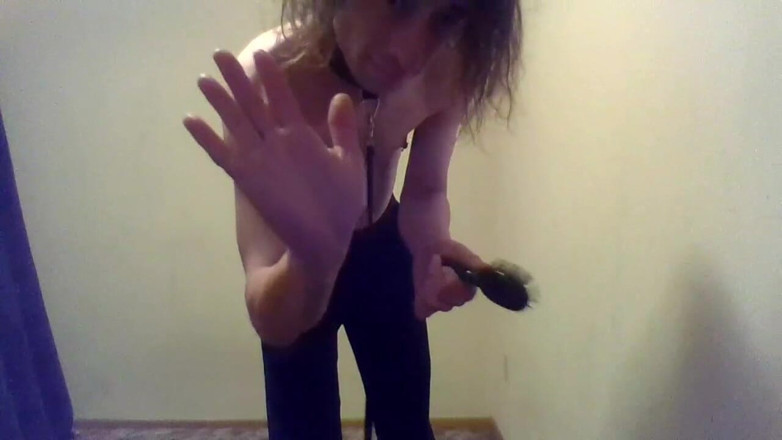 LilTaste: मेरी स्वादिष्ट गांड की पिटाई w/my Hairbrush