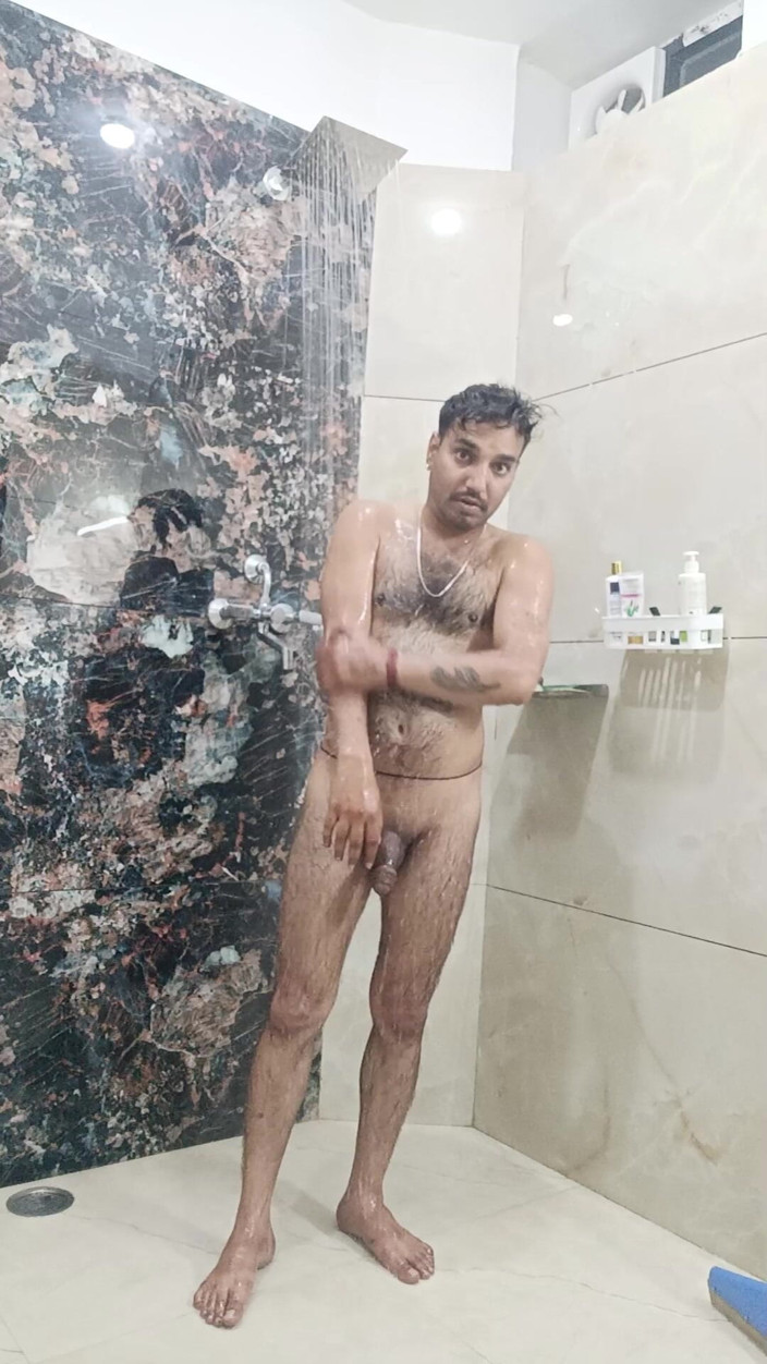 Rajasthani-old-lover: Indický desi muž sex a show sprchová bota a masterbation