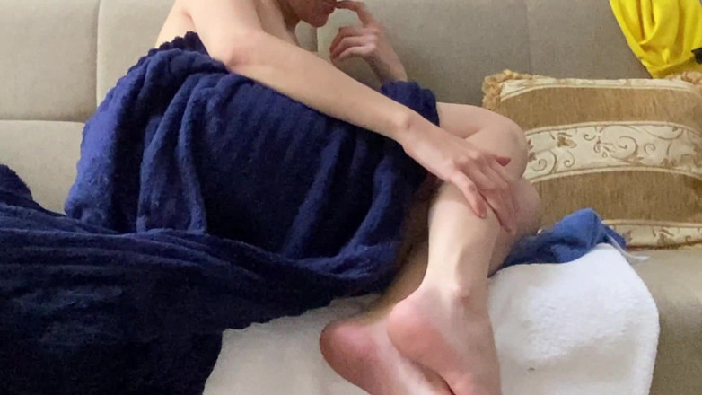 Jollyfuckingoldman: 夫は妻が何を必要としているかを知っていたので、パート1で大きな黒いチンポの雇用を招待しました