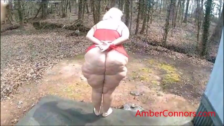 Amber Connors: Amber的小便
