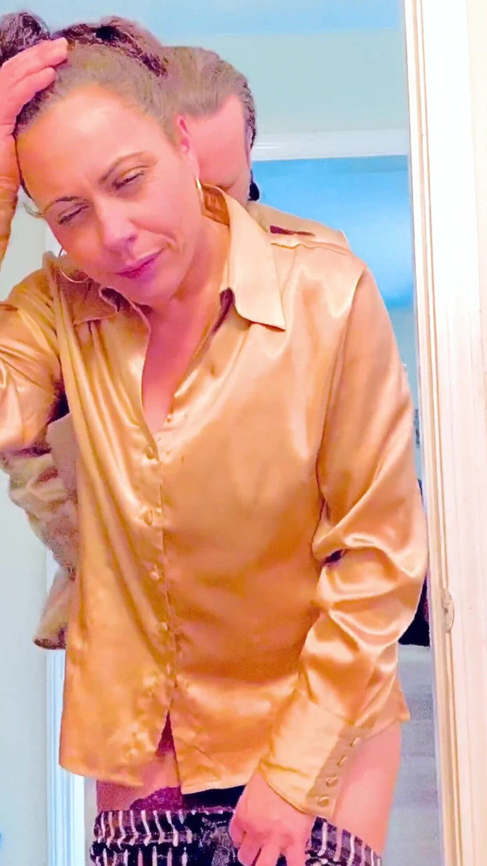 Satin Fetish King: Zlatá saténová milf šukací fetišová fantazie
