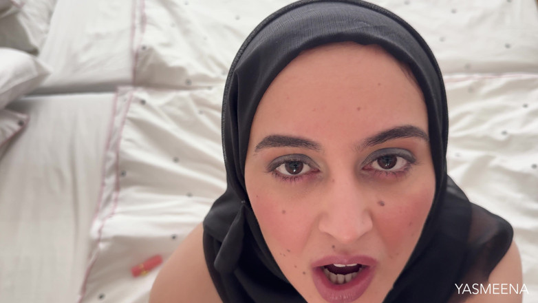 Yasmeena Ali: Hijabi błaga o spermę