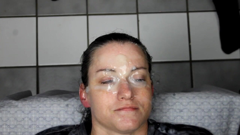 Dirty Dees: Dees sucios descargando su cara en un fantástico facial amateur...