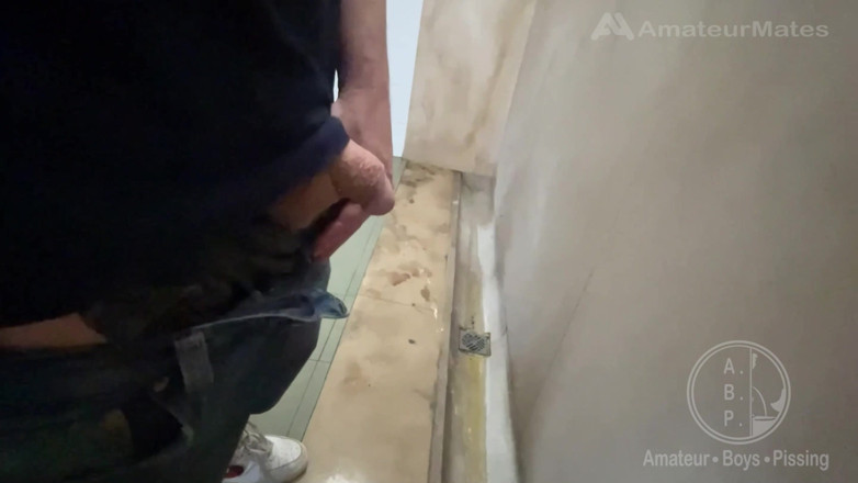 AmateurBoysPissing: Peeking, Peeing, Flashing, Teasing at Public Urinal