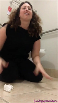 Curvy Brunette Loves Being Watched on the Toilet