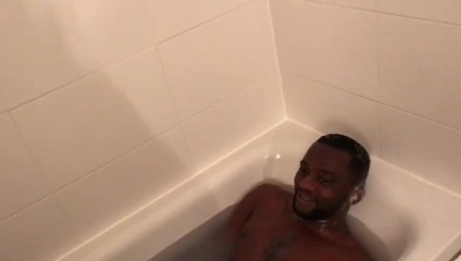 Sjojo Levana: In the bathtubs