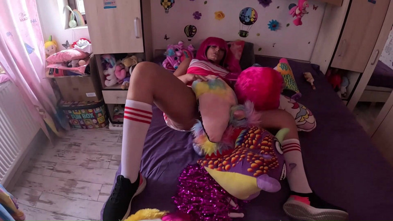 MilfyCalla: Obsesie cu milfy Mouth - muie profundă, joc cu pizdă și fetiș...