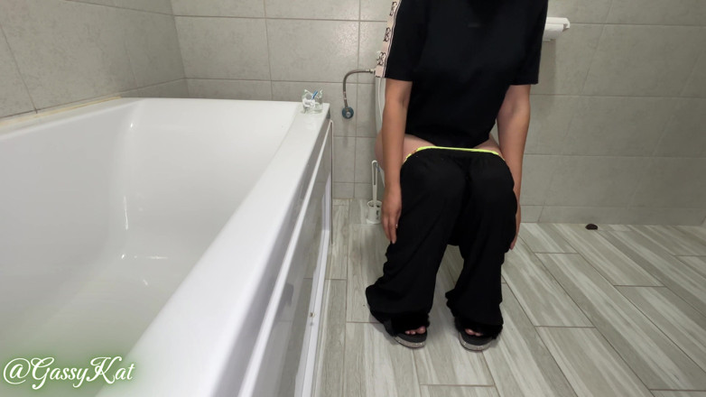 GassyKat: The Daily Toilet Episode 31