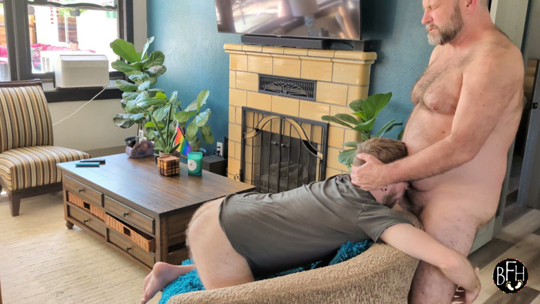 bearfoothunter: Sharing Tommy Utah with Seattle stepdad