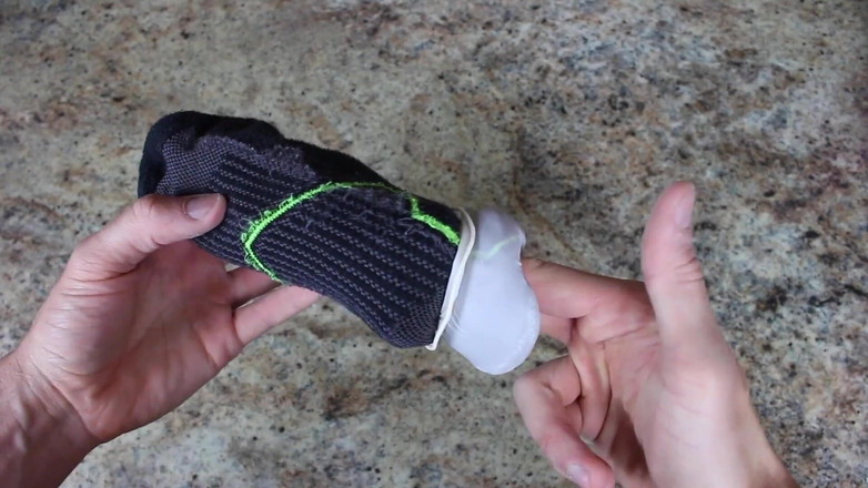 Bigbadfriendlyguy: Ik neukte 10 eigengemaakte seksspeeltjes