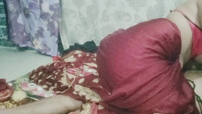 BendableFog5: Il fratellastro non riusciva a soddisfare la sorellastra calda, quindi...