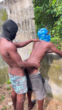 Prietenul meu heterosexual mă fute astăzi