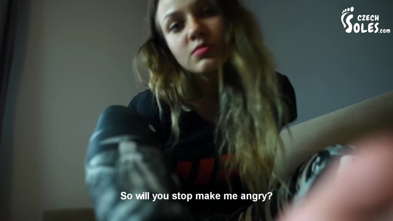 Czech Soles - foot fetish content: Sözlü ve ayakla aşağılama ve yüzüne tekme atma ezik