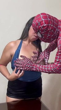 Adik tiri semok yang super semok lagi asik seks threesome sama pria tua bdsm