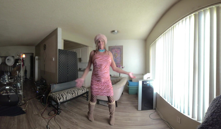 Lizzy Yum: Lizzy yum sd febbraio 2026 dopo l'operazione trans si veste per...