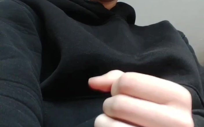 Ethan Alpha: Schau dir meinen großen schwanz an