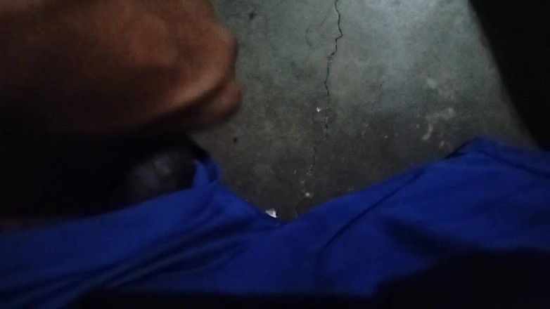 Desi Tits: การช่วยตัวเองคนเดียวของผัวมือสมัครเล่นตัวจริงและลูบอย่างหนัก (วิดีโอถ่ายเอง มุมมองคนเย็ด)