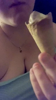 Bbwbootyful fan-anfrage, eis zu lecken
