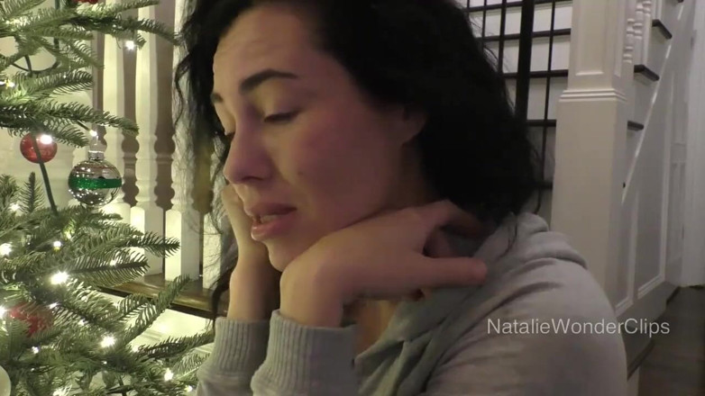 Natalie Wonder: สร้างความทรงจำวันหยุดใหม่กับลูกเลี้ยงชายใต้ต้นคริสต์มาสของเรา