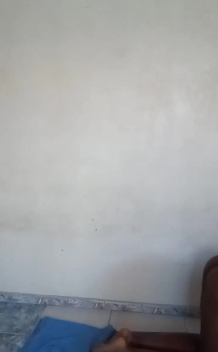 Minayi: Vuoi toccarmi piccola?