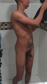 Pojďte Se Se Mnou Osprchovat, Chci Společnost, Troufáte Si? Chci to Hned