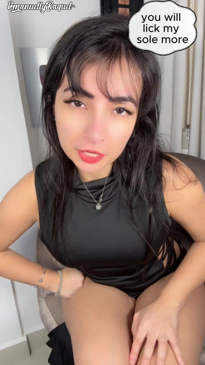Emanuelly Raquel: Friday Fetish Feet Worship