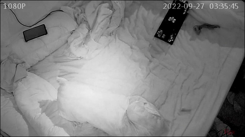 KittieNoOne: 欲情旺盛な妻が何度も自慰とセックスをする