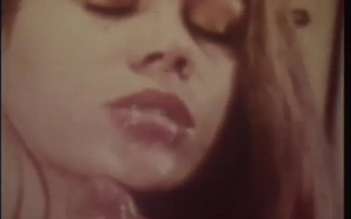 Vintage megastore: Vintage hairy beauty teen first tries a big black cock