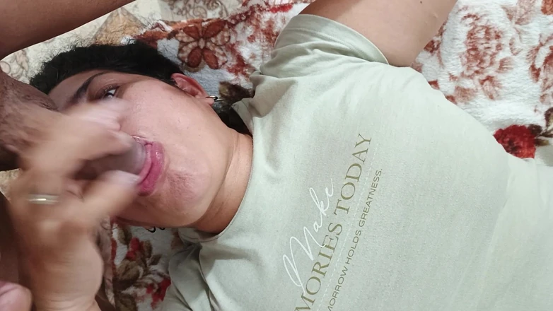 Valkyrieandluigy: Blowjob Beautiful Girlfriend Deep Throat