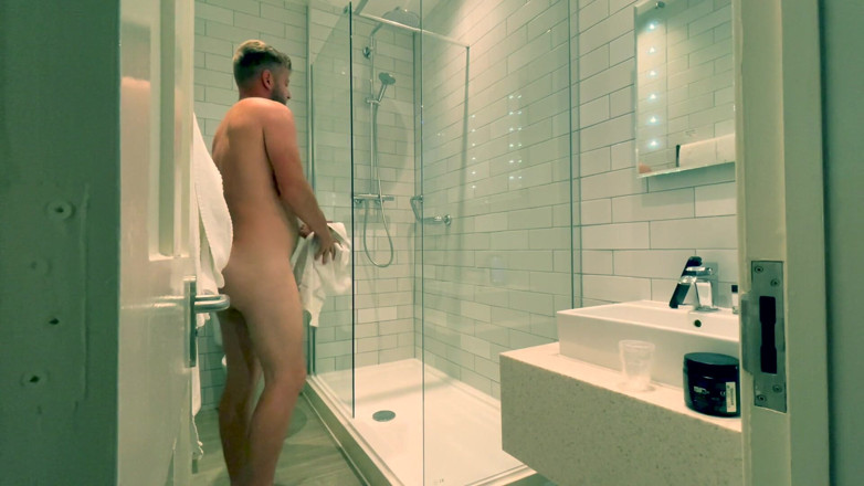 GlennandSonny: Hot Shower Fuck