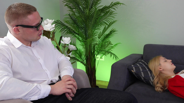 Sam Garro: Ayam jantan di pantat pelanggan yang sudah berkahwin semasa sesi...