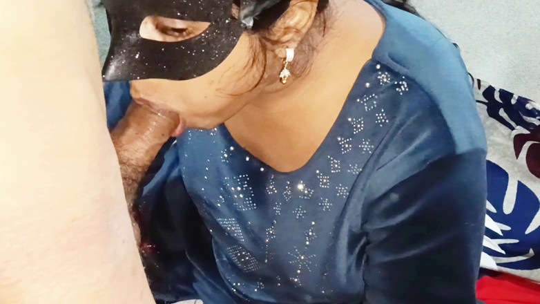 Sexy_girl_nehu: 선명한 힌디어 음성으로 비디오 빨고 섹스하는 발정난 neha bhabhi