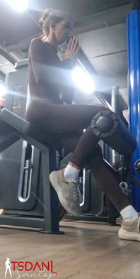 Ich fühle mich sehr sexy im fitnessstudio