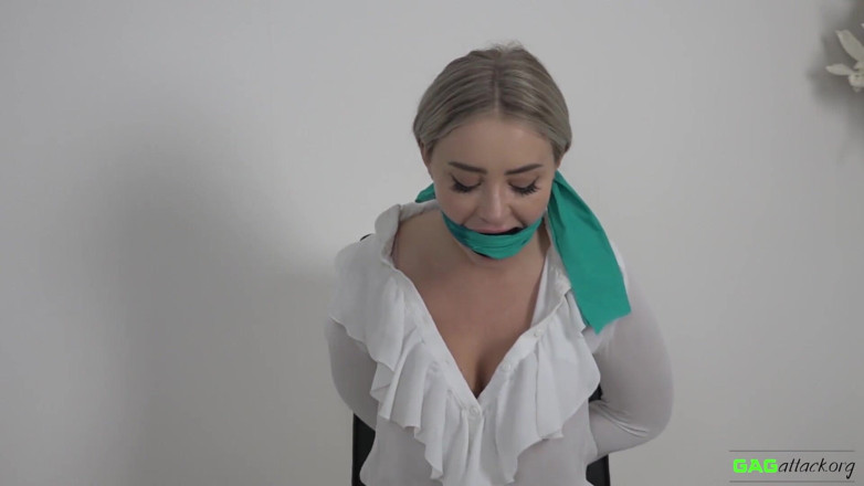 Gag Attack: Aubrey - Multiple cloth gags