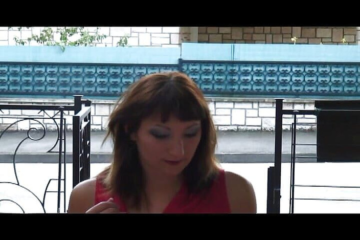 Filles Francaises: Franse milf in netkousen berijdt grote lul