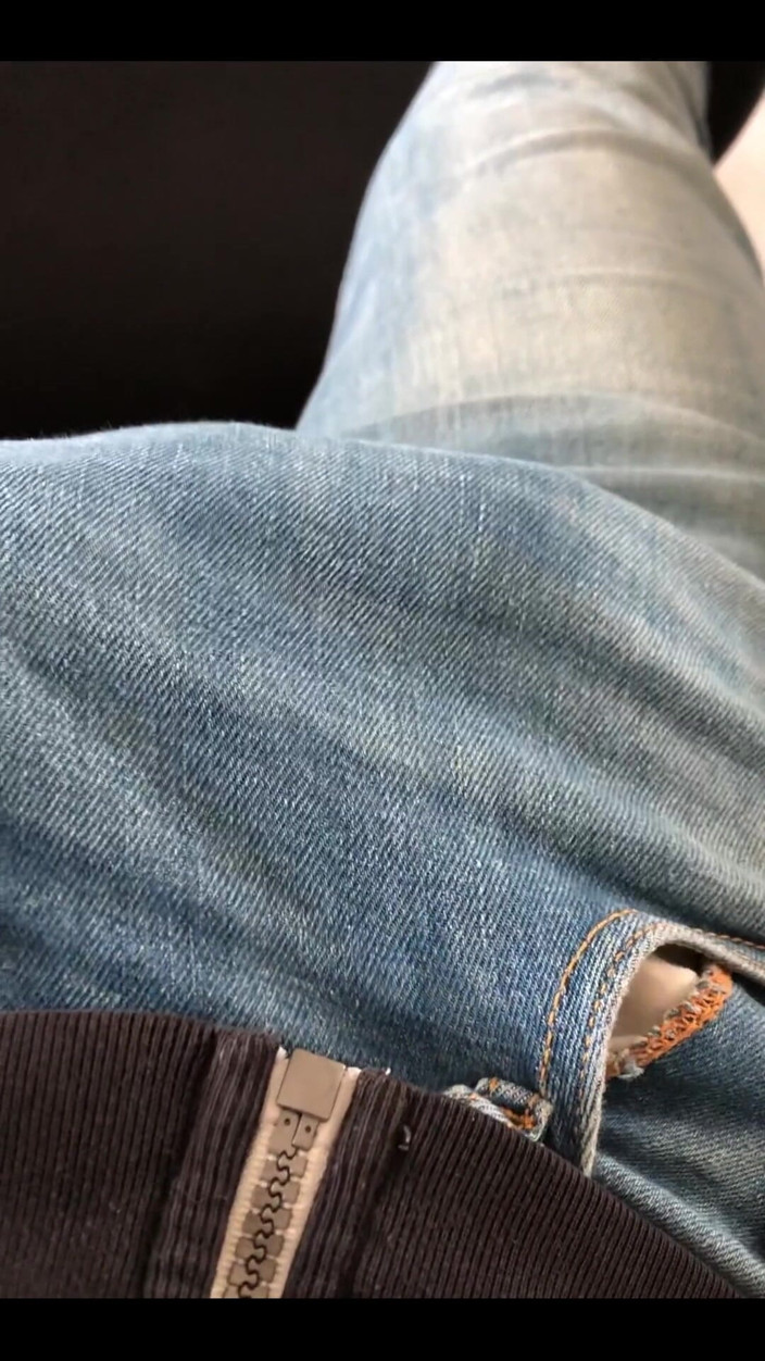Hotlover1995x: German Guy Sneaky Masturbation at Work