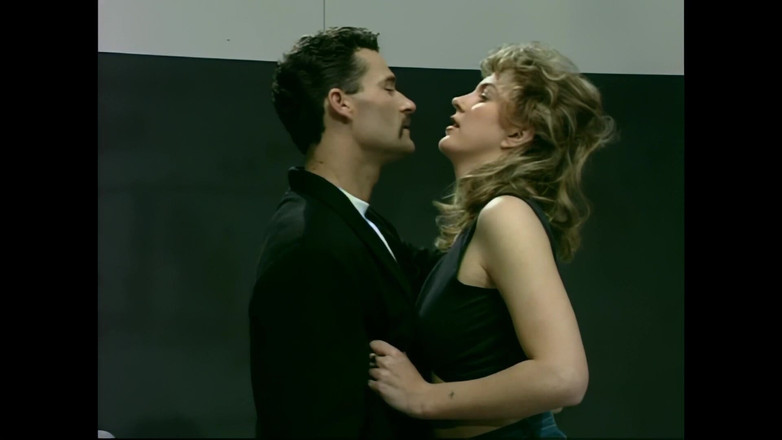 RATATATA!: 罗克珊·霍尔：一位拥有柔和、温暖、崇高造型的女神