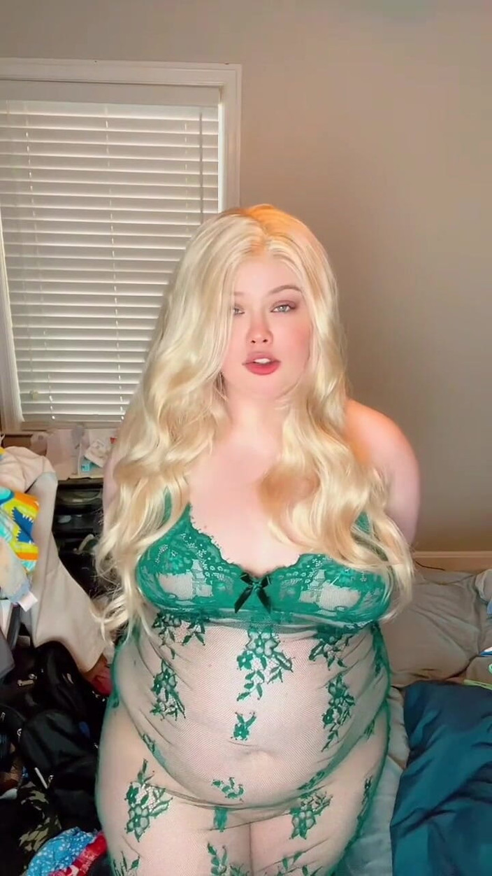 Youdreamgirl123: Domme Stepmom Squirts on You