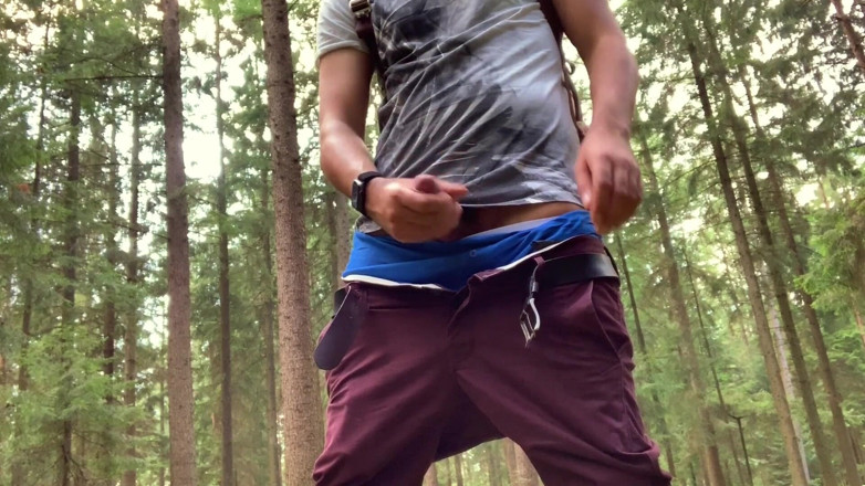 Fratchino: Horny guy works on his cock in the woods