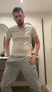 Hot Stepdaddy Showing off and Cuming Like Crazy