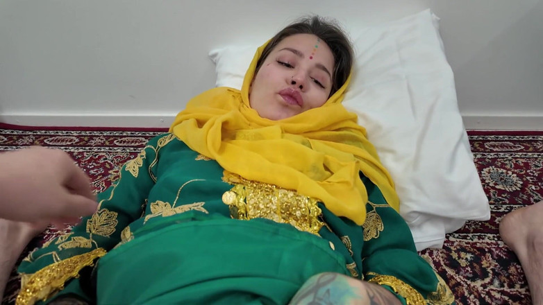 Amateur Homemade Porn: Hijab Afghaanse stiefzus hard geneukt door geile stiefbroer