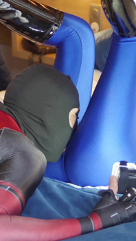 Oktavia Milton trong zentai lycra tuyệt vời