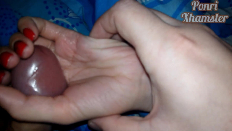 Milasha Ponri: Stiefzus hand helpt me stiekem 2 keer klaarkomen