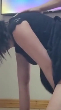 ถูกเย็ดแรงบนพื้นห้องครัว