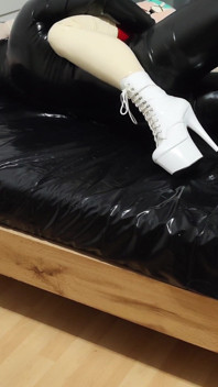 Hete Latex Verpleegster Werd Hard Geneukt. Tweede Hoek