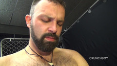 Slut twink used bareback by XXL cock: Chlupatý chlapec šuká surový v zákulu