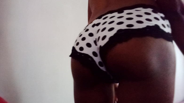 TEENADESI: Du bist meins und ich kann tun, was ich will?