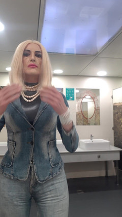 Tatiana Zorrita: Jeans catwalk