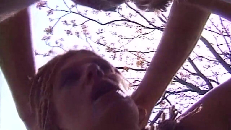 Bangora MILFs: Madura rubia milf estirada en follada hardcore al aire libre