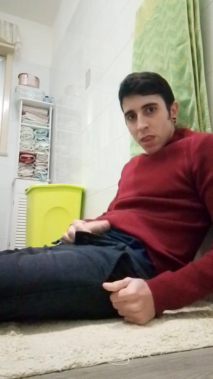 Ricxx97: Masturb zezadu ve městě Bagno